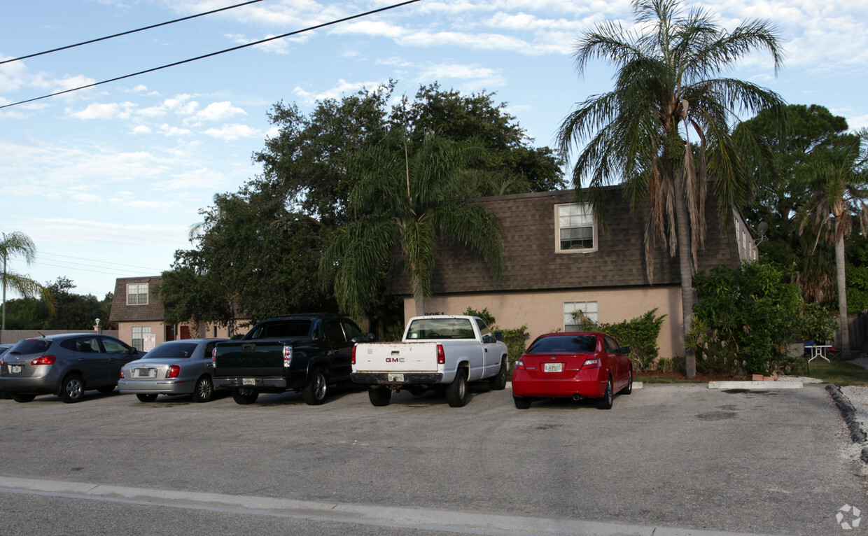Building Photo - Nutmeg Garden Apartments