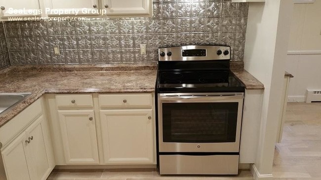 Building Photo - 96 E Manning St