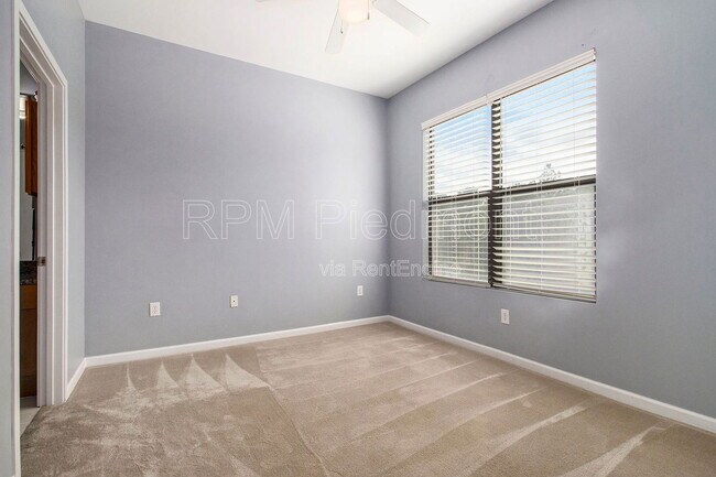 Foto del edificio - 5300 Peachtree Rd