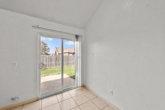 Foto del edificio - 8510 Gatlinburg Dr