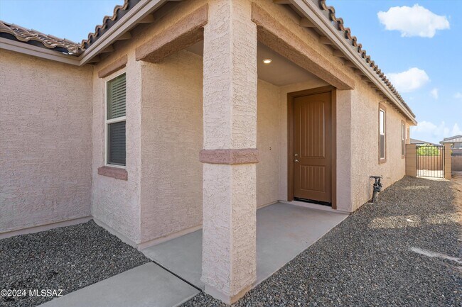 Building Photo - 12540 N Krista Ave