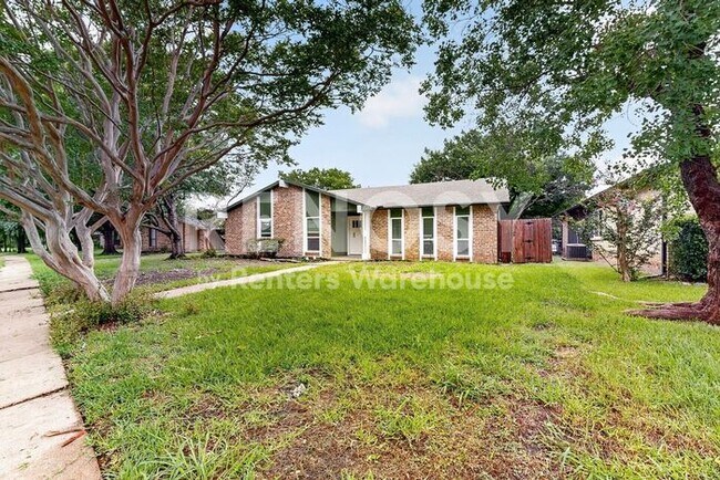 Building Photo - Renovated in Allen Ready to Be Your Home