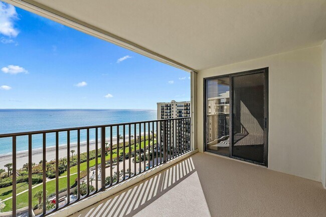 Foto del edificio - 400 Ocean Trail Way