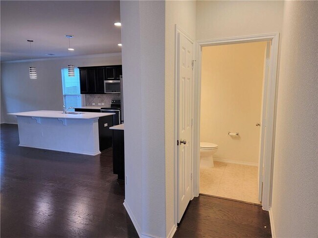 Foto del edificio - 16021 Remington Reserve Way