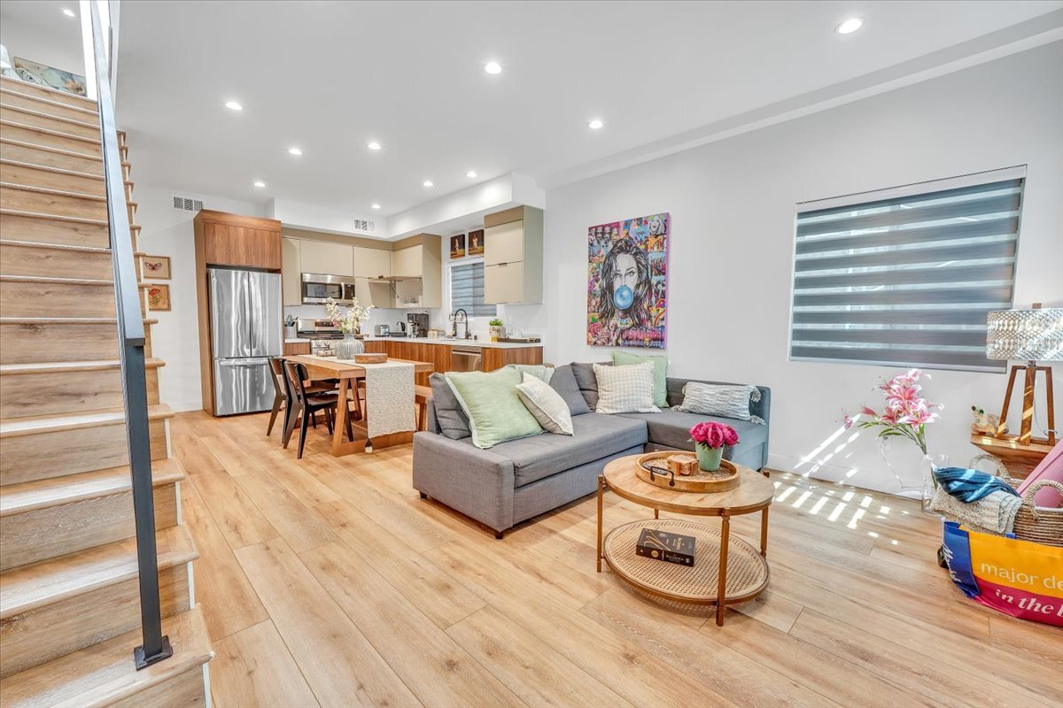 Foto principal - 14541 Weddington St