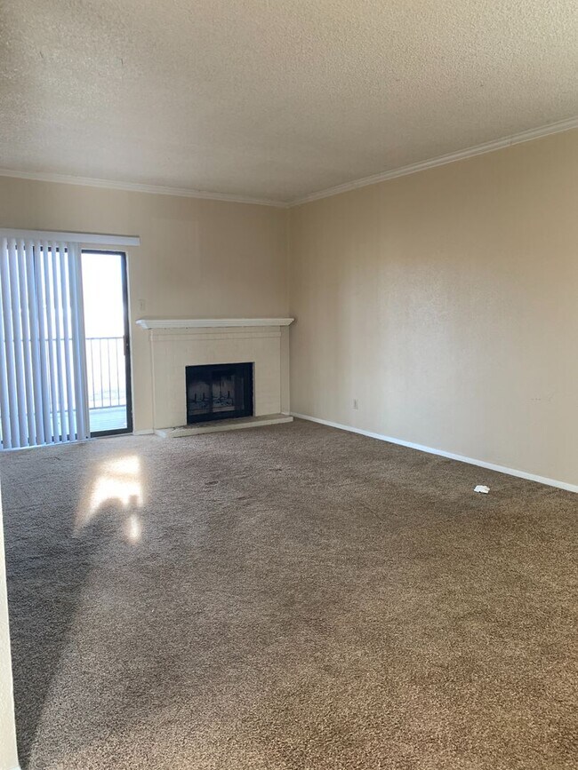 Foto del edificio - 1020 Mockingbird Ln