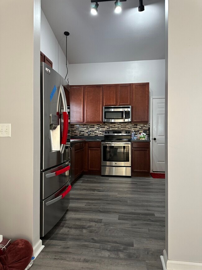 Building Photo - 428 Ramblewood Way