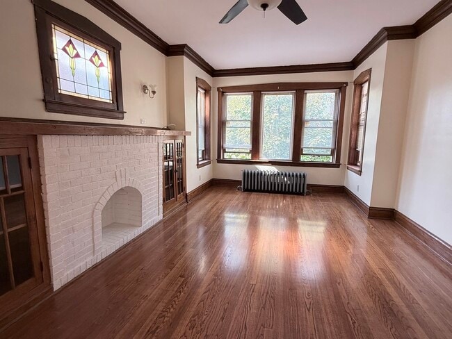 Foto del edificio - 2855 N Ridgeway Ave