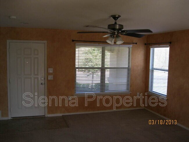 Building Photo - 5705 Viewpoint Dr