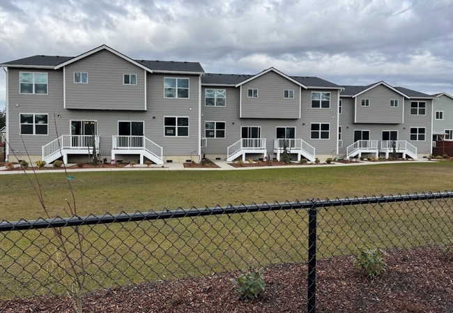 Building Photo - 2 Story Duplex | Available Now!