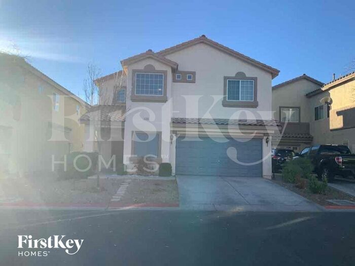 Foto principal - 9169 Sunken Meadow Ave