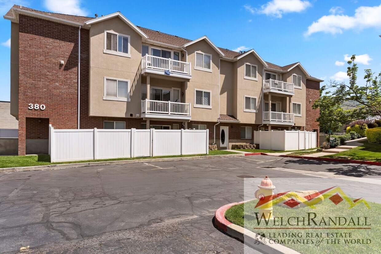 Foto principal - 2 Bed and 2 Bath Bountiful Condo UT!