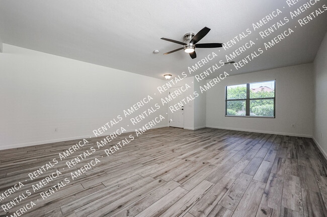 Building Photo - 6671 S Danielson Way