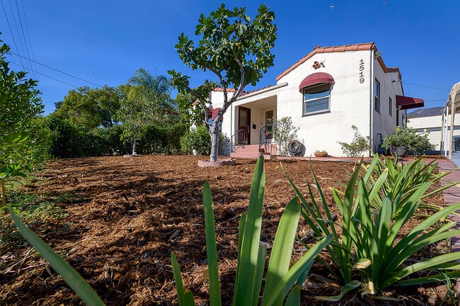 Foto del edificio - 1519 Glenwood Rd