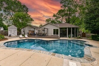 Building Photo - 7635 Bland Dr