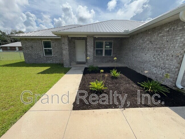 Foto del edificio - 4004 Roxies Ln