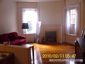 Building Photo - 1071 Beacon St