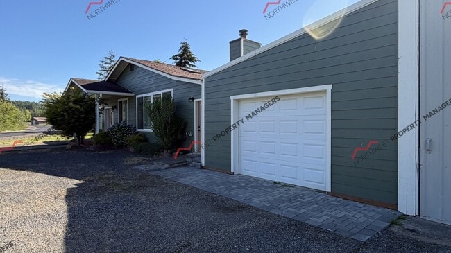 Building Photo - 116 Taylor Rd S