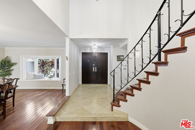 Foto del edificio - 5507 Bluebell Ave