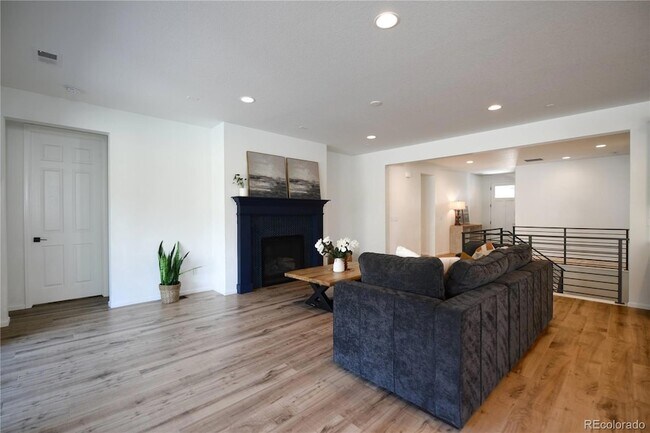 Foto del edificio - 5208 Silver Hare Ct