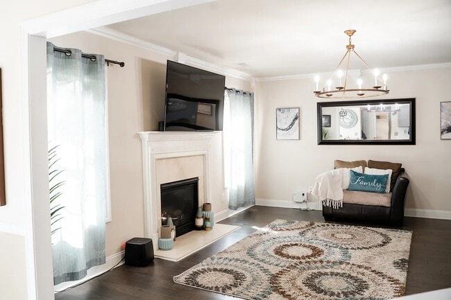 Foto del edificio - 4433 Pond Edge Rd