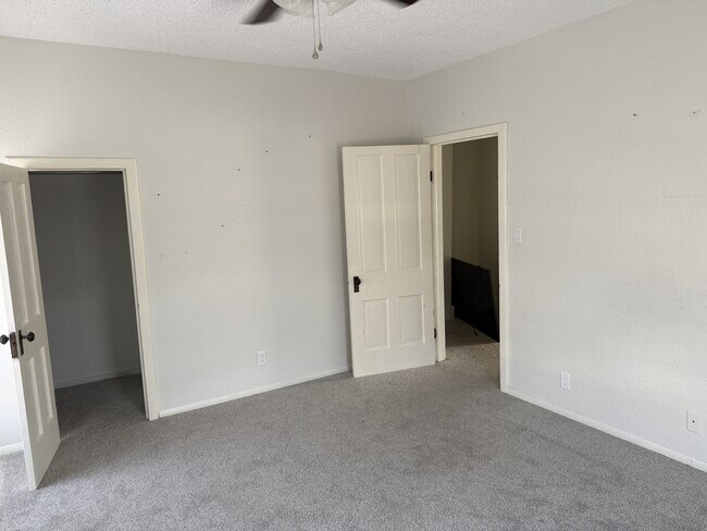 Building Photo - 507 N Sparta St