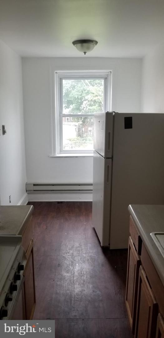 Foto del edificio - 6024 Larchwood Ave