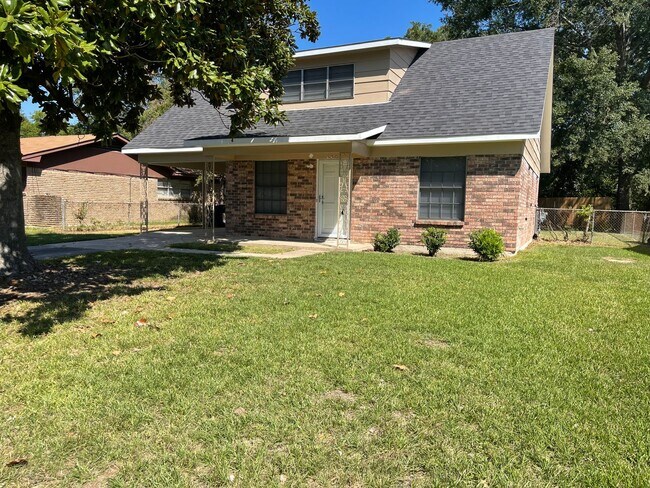 Foto del edificio - Spacious Inside & Out