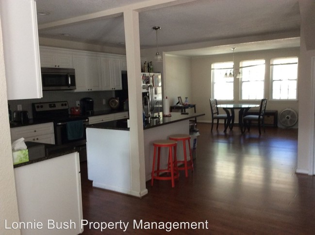 Building Photo - 4747 Atterbury St