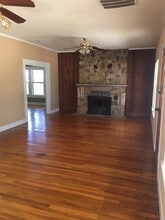 Building Photo - 1390 FM 1187