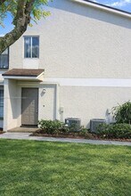 Building Photo - 706 Gardens Dr