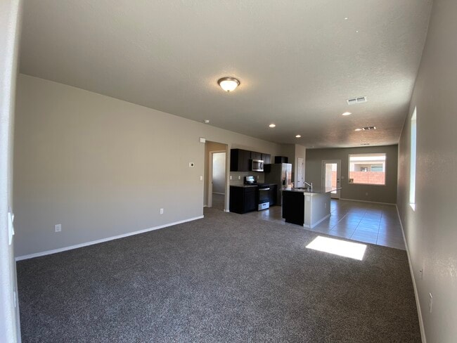 Building Photo - 4806 Mount Salas St NE