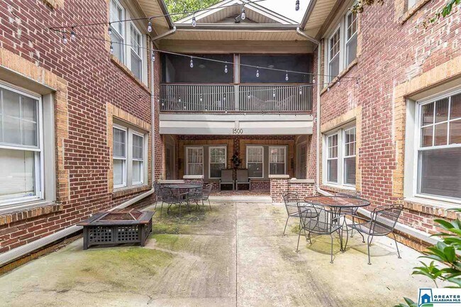 Building Photo - 1500 33rd St S