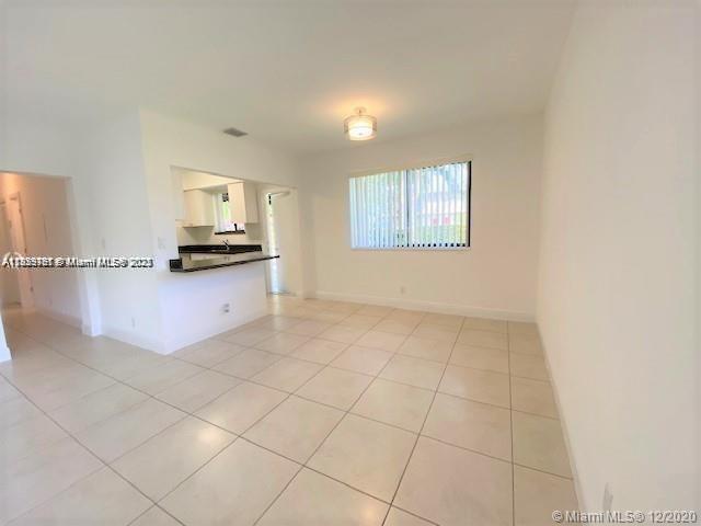 Building Photo - 3400 S Le Jeune Rd