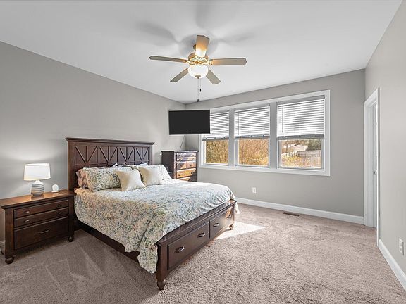 Building Photo - Build Equity While Leasing - Lease and Own...