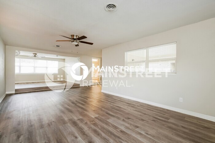 Foto principal - 3 Bedroom Pet-Friendly Home in WINTER HAVE...