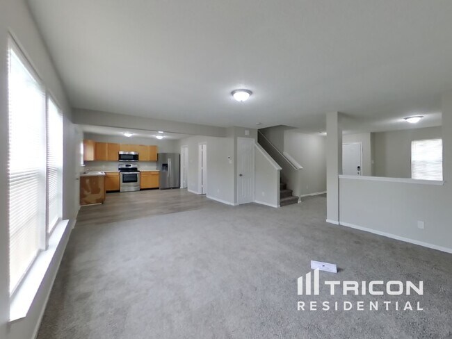 Building Photo - 10740 Wymm Ln