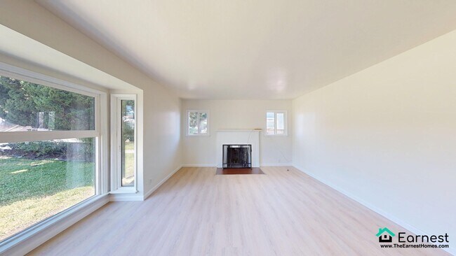 Foto del edificio - 3 + 3 Spacious Home in a Peaceful Neighbor...