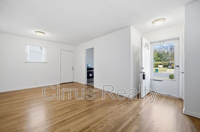 Foto del edificio - 327 Sycamore Ave