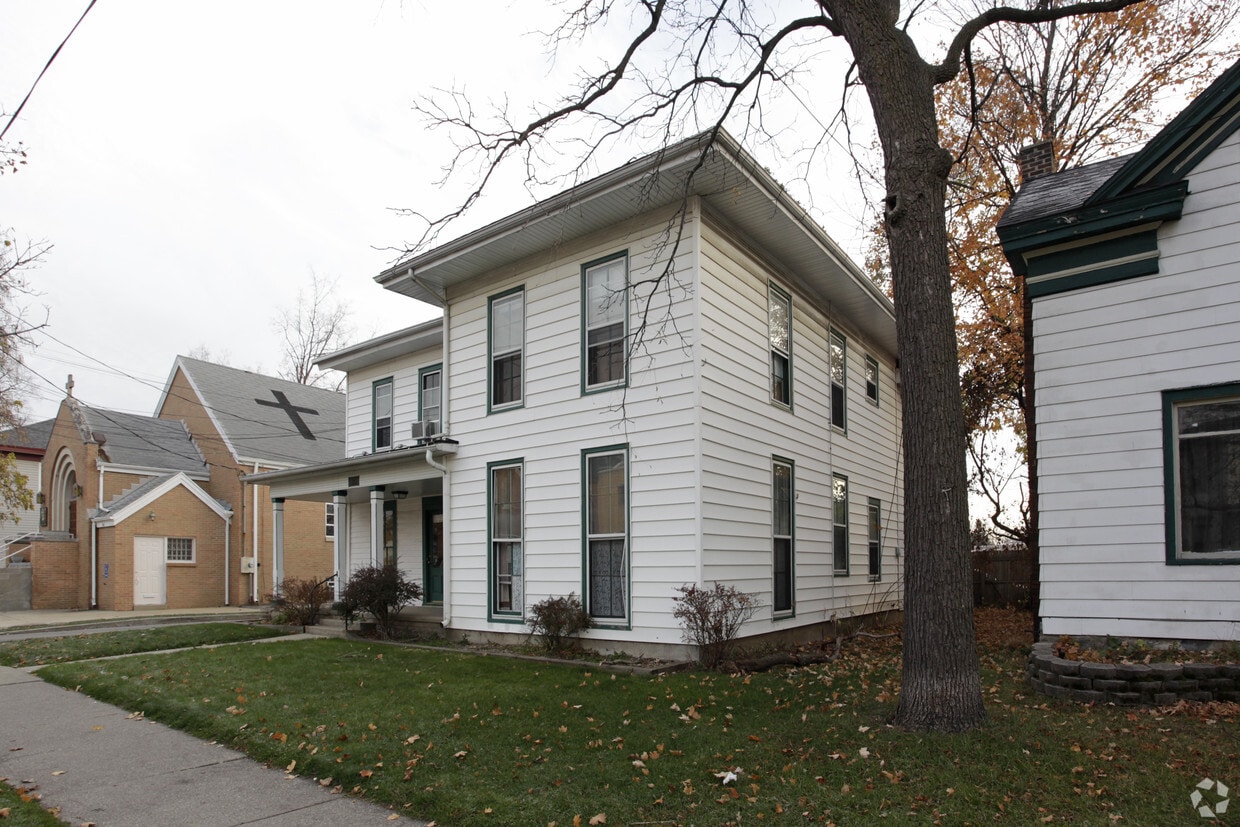 Building Photo - 515 S Westnedge Ave