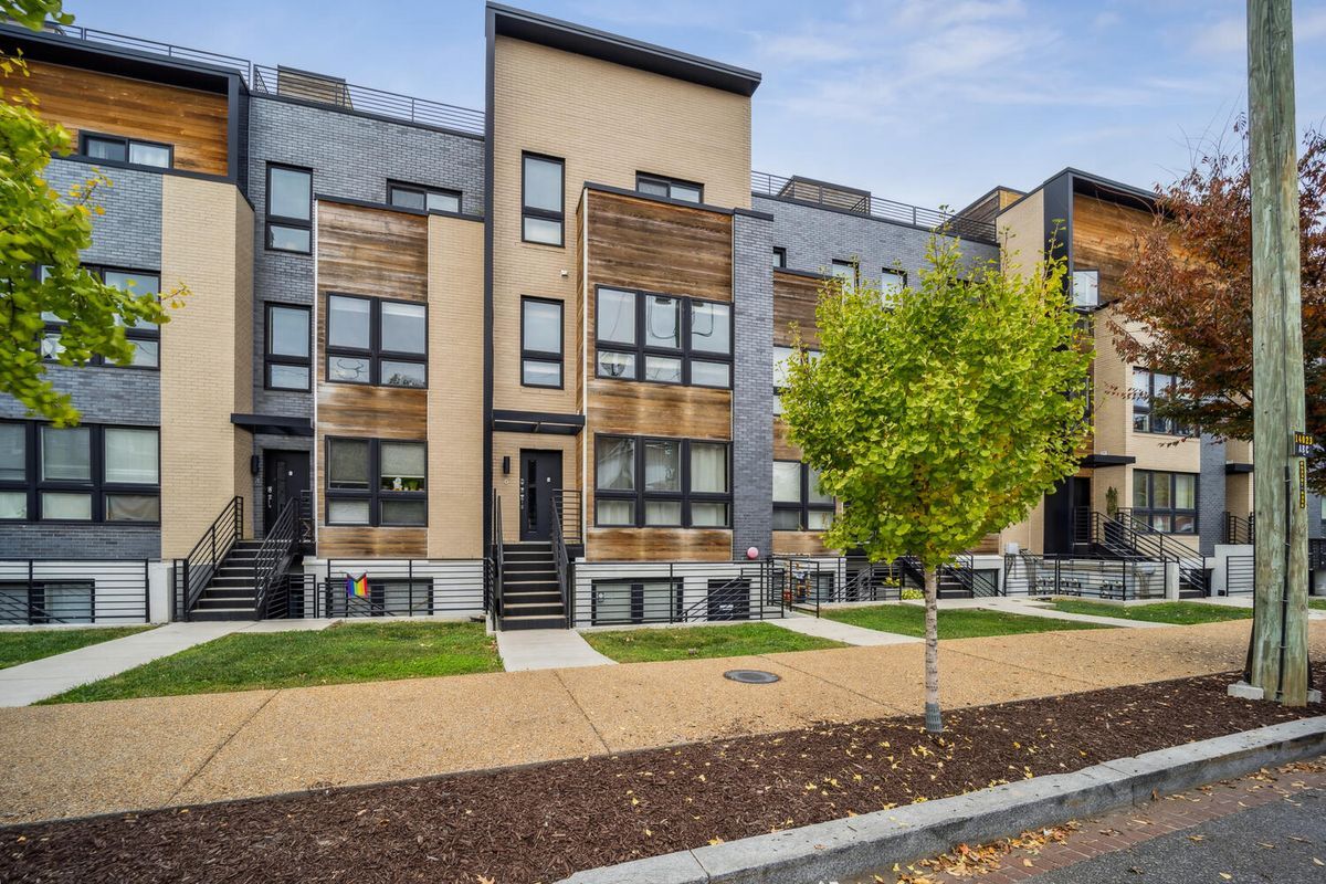 Foto principal - 2724 12th St NE