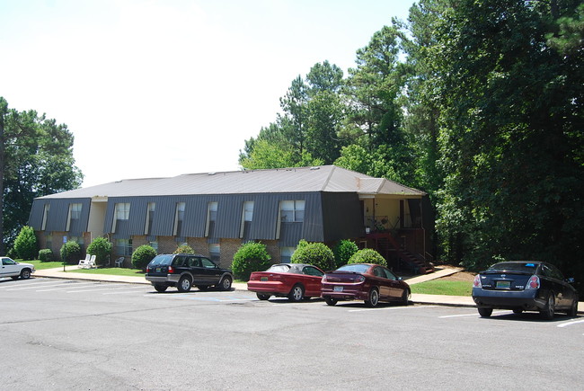 Building Photo - Mountain Lakes