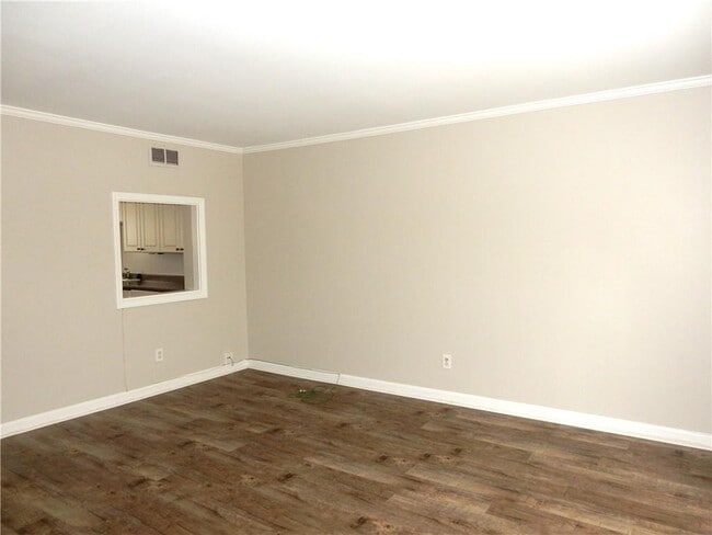 Building Photo - 3089 Colonial Way