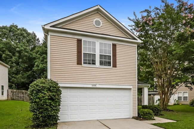 Building Photo - 12328 Stowe Acres Dr