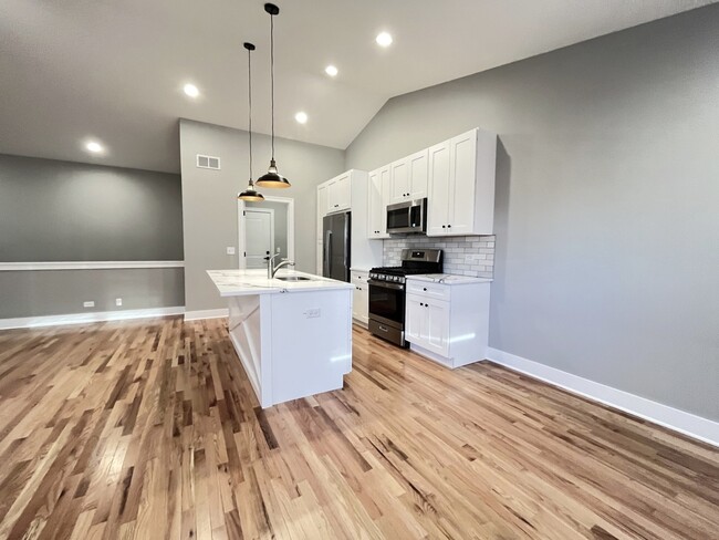 Building Photo - 958 Partridge Cir