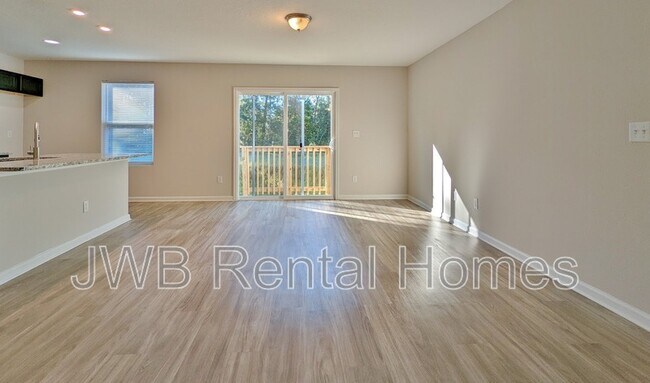 Foto del edificio - 8536 Maple St