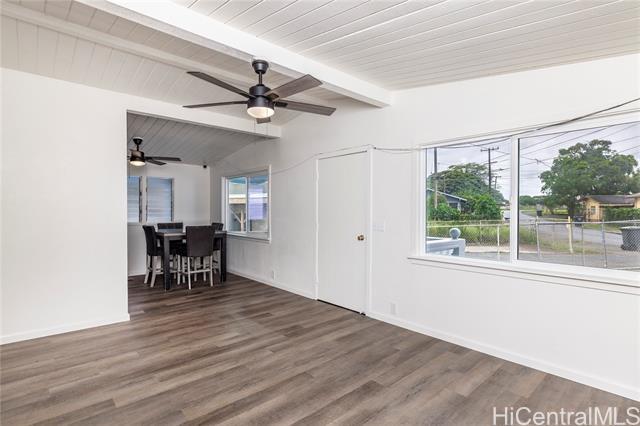 Foto del edificio - 94-125-125 Pahu St