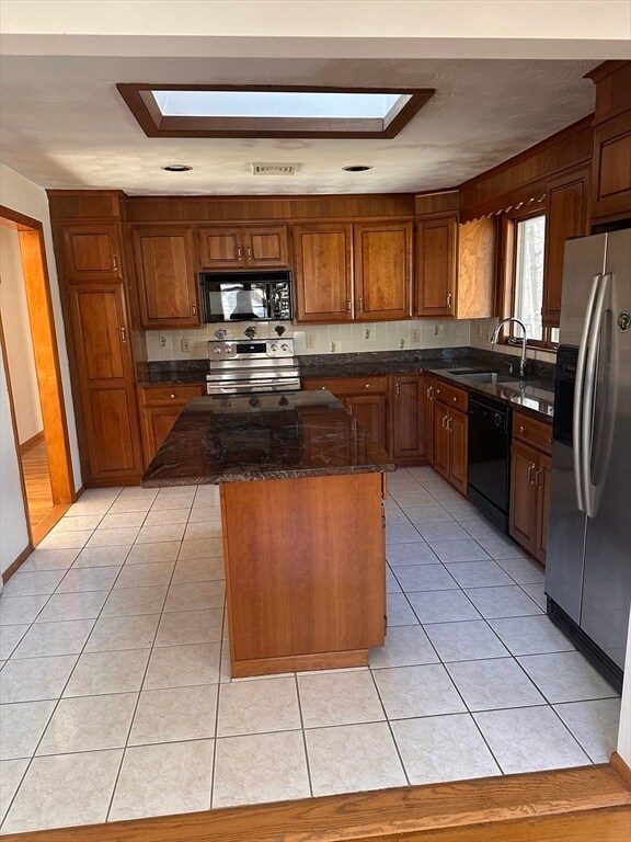 Foto del edificio - 13 Phillip Ave