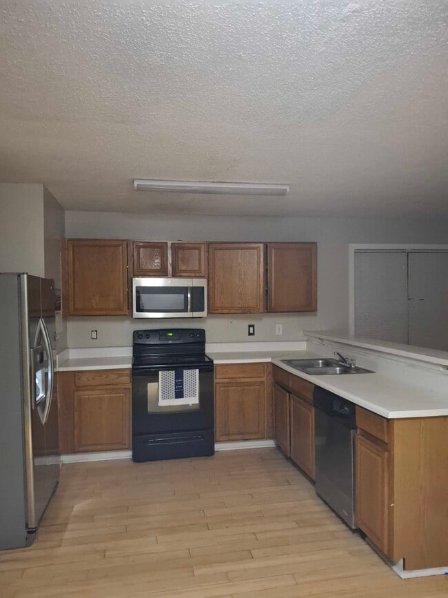 Building Photo - 80 Davis Mill Ct