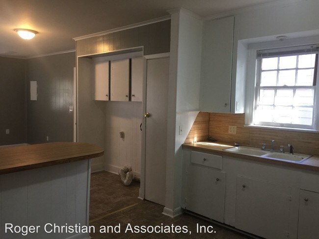 Building Photo - 2 br, 1 bath House - 231 E. McCormick Street